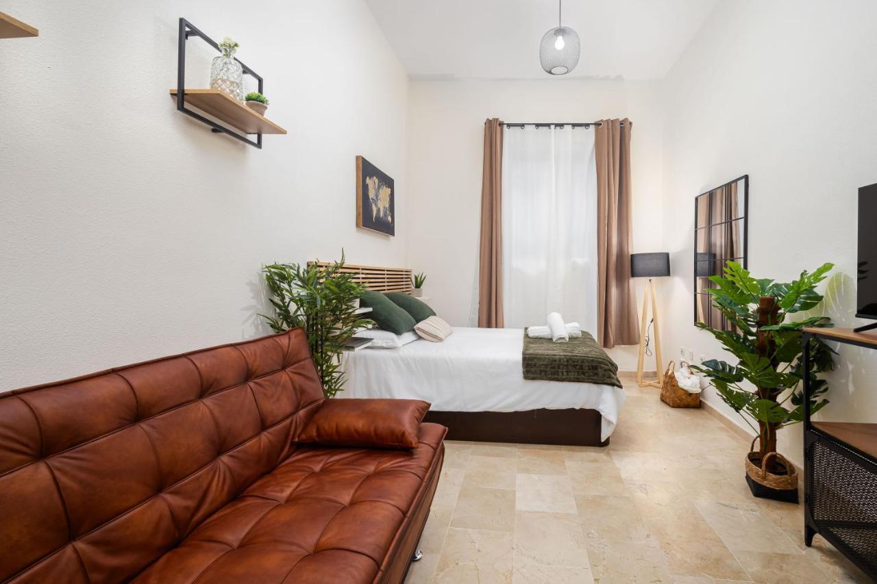 Central Studio Apartment Малага Екстериор снимка
